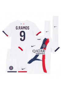 Paris Saint-Germain Goncalo Ramos #9 Babytruitje Uit tenue Kind 2024-25 Korte Mouw (+ Korte broeken)